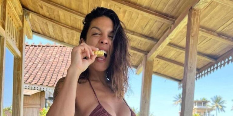 Lorena Castell Espectacular En Bikini Durante Sus Vacaciones La Neta