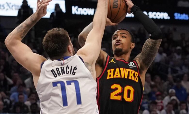 Los Hawks Regalan A Collins A Los Jazz Por Gay Para Escapar De La Ruina