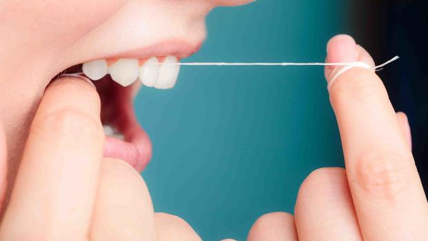 [TLMD - LV] El peligro oculto del hilo dental para la salud