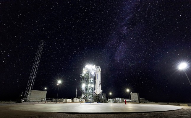 Mire la 10ª misión New Blue Shepard de Blue Origin lanzando una cápsula cargada de ciencia al espacio