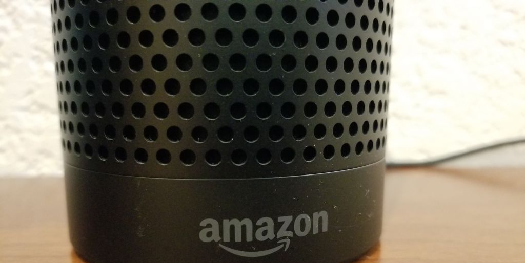 Amazon Alexa envía al hombre 1,700 grabaciones de la casa de un desconocido