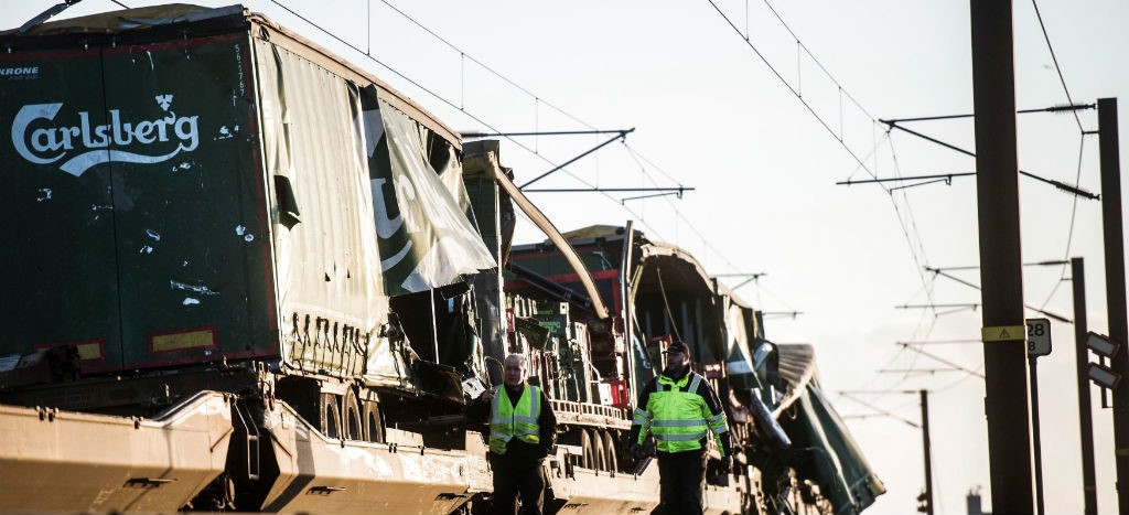 Choque de trenes en Dinamarca deja al menos 6 personas muertas