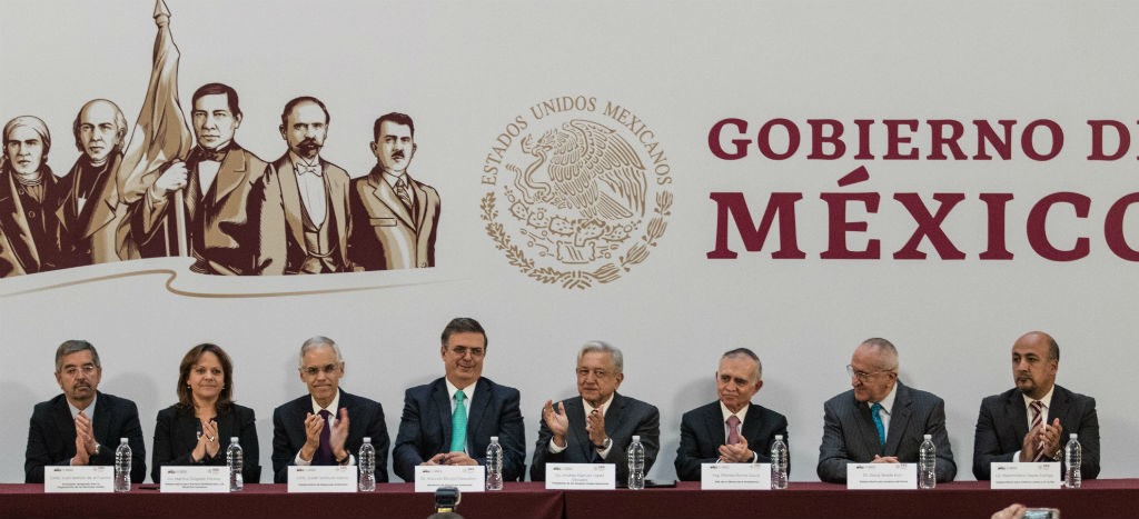Convoca AMLO a embajadores a defender a migrantes mexicanos y promover inversión (Video)