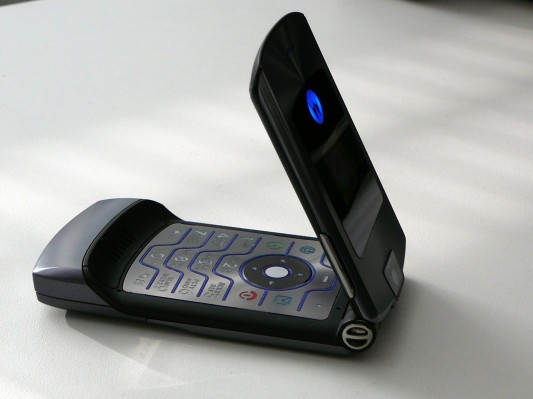El Motorola Razr podría regresar como un teléfono inteligente plegable de $ 1,500