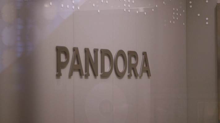 Pandora lanza un asistente de voz personalizado en iOS y Android