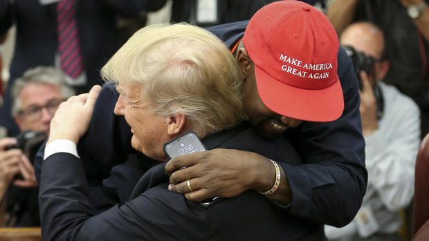 Rapero Kanye West se reúne con el presidente Trump