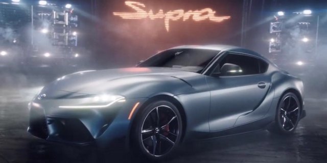 Mira a Toyota Supra revelado en un anuncio de Super Bowl con temática de pinball