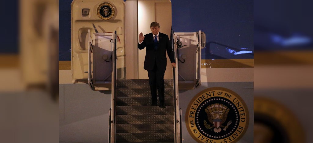 Trump llega a Hanói para su segunda cumbre con líder norcoreano
