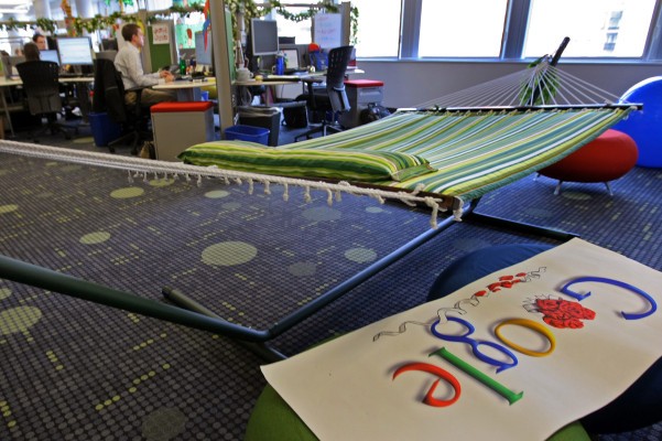 A medida que GE y Amazon avanzan, Google expande su presencia en Boston y Nueva York.
