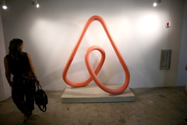 Airbnb contrata a un jefe global de transporte