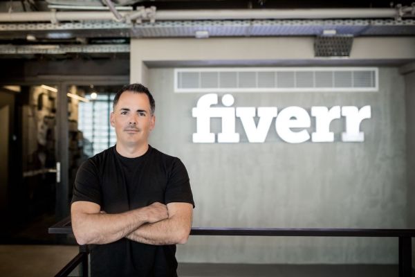 Fiverr adquiere ClearVoice para duplicar el marketing de contenido