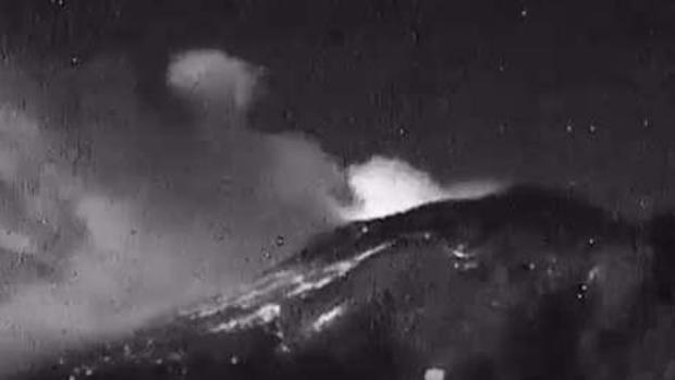 [TLMD - LV] Hace erupción el volcán Popocatepetl