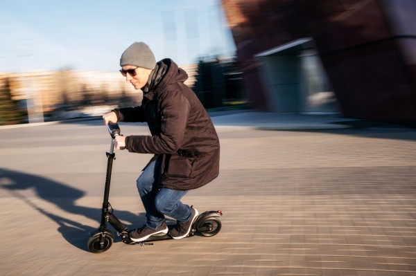 La investigación encuentra que los e-scooters son la causa de más de 1,500 accidentes