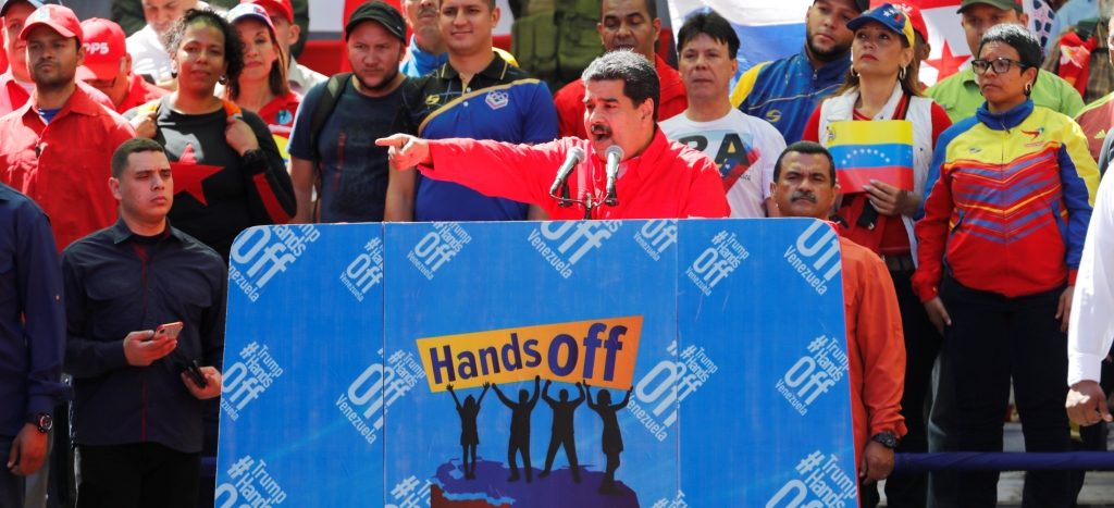 Maduro rompe relaciones diplomáticas con Colombia y lanza amenaza a EU