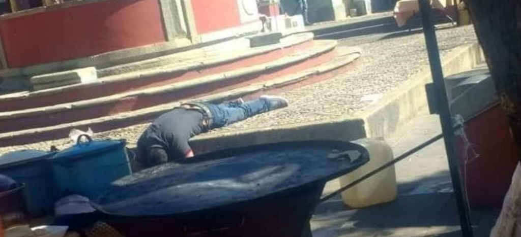 Matan a hombre y hieren a tres turistas en plaza de Guanajuato