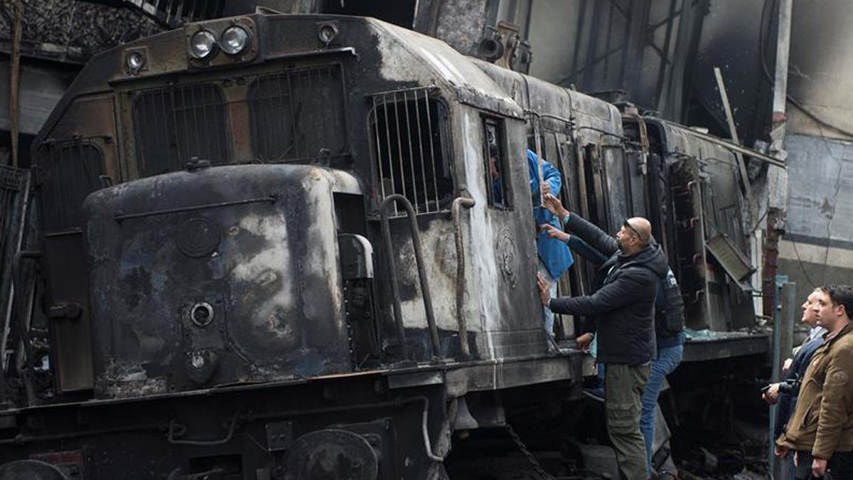 Mueren devorados por llamas tras explosión de un tren