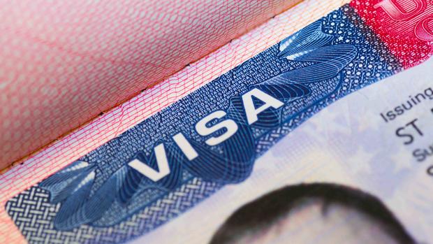 [TLMD - LV] USCIS cambia formulario de popular visa para EEUU