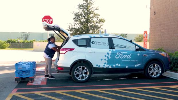 [TLMD - NATL] Ford y Walmart lanza servicio de envío con auto sin chofer