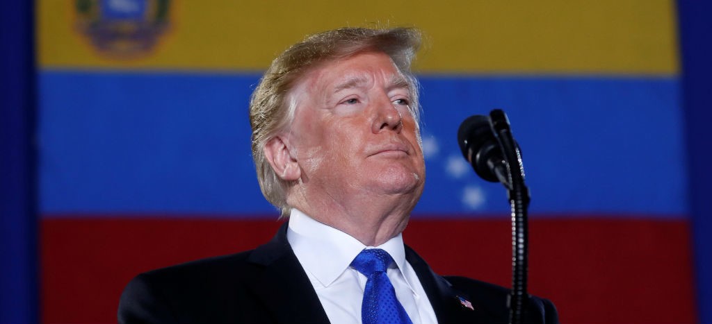 Si continúan apoyando a Maduro, “lo perderán todo”: Trump a militares venezolanos