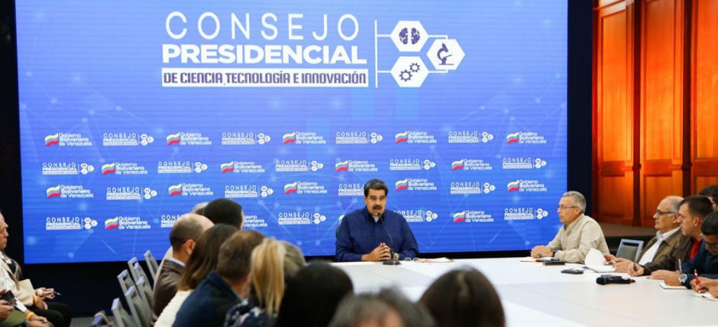 Trump quiere imponer el pensamiento único de los supremacistas blancos: Maduro