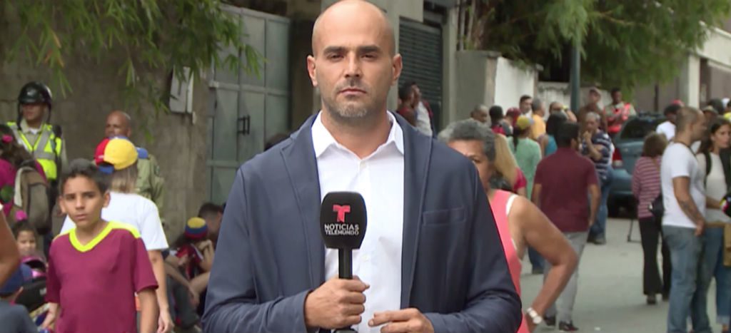 Y ahora… incomunican y roban a Daniel Garrido, periodista de Telemundo en Venezuela