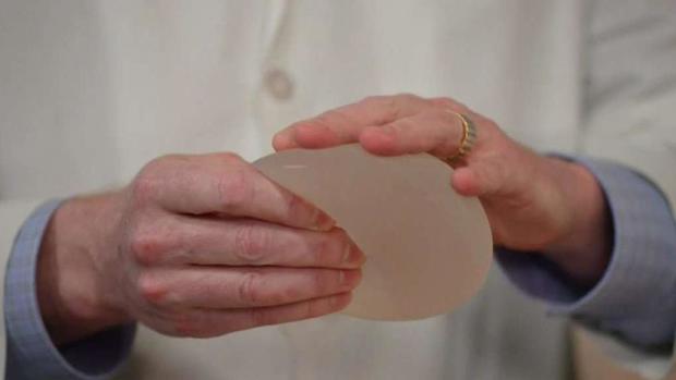 [TLMD - LA] Expertos analizan seguridad de implantes de seno