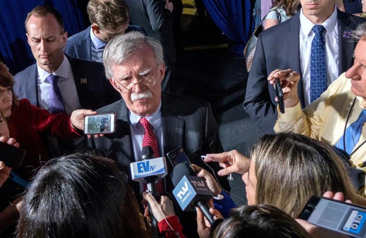 John Bolton repudia presencia militar extranjera en Venezuela