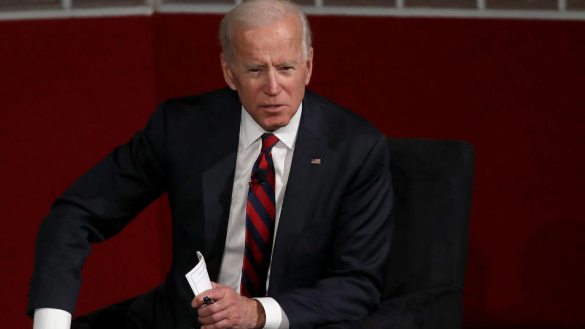 Biden no recuerda el supuesto incidente de un beso en 2014