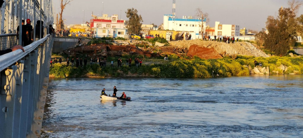 Al menos 71 muertos al hundirse un ferry turístico en el río Tigris, en Irak (Video)
