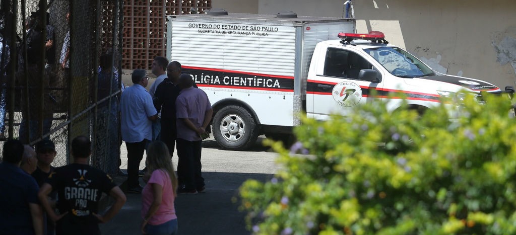 Dos adolescentes abren fuego en una escuela en Sao Paulo; matan a seis estudiantes y dos empleados