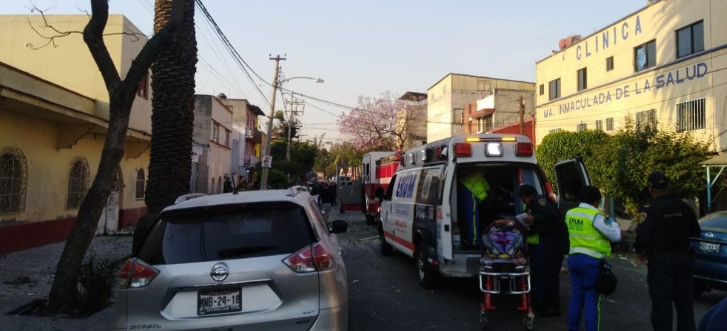 Explosión en clínica de la alcaldía Venustiano Carranza; al menos 16 heridos