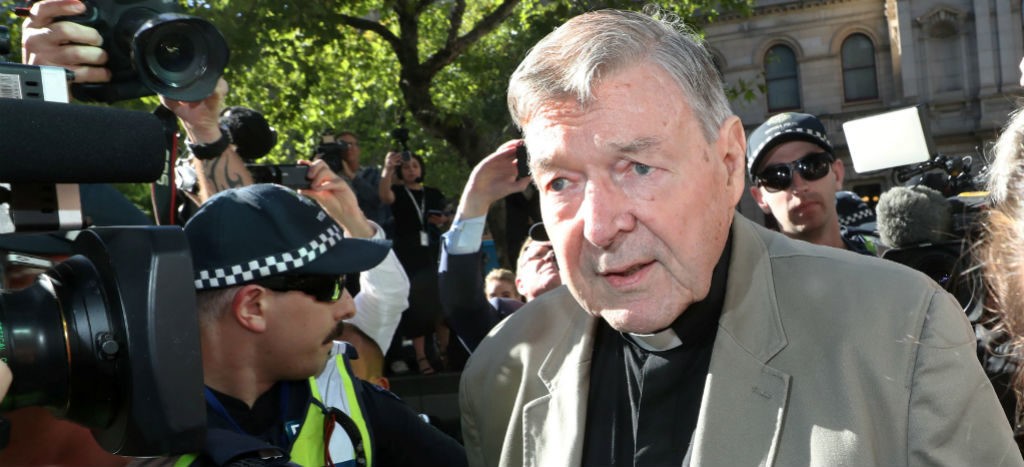 Sentencian a 6 años de prisión al cardenal australiano George Pell, por abuso sexual infantil