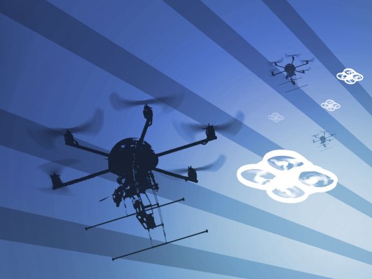 ¿Vuelas un drone sobre Fenway Park? La FAA quisiera un chat