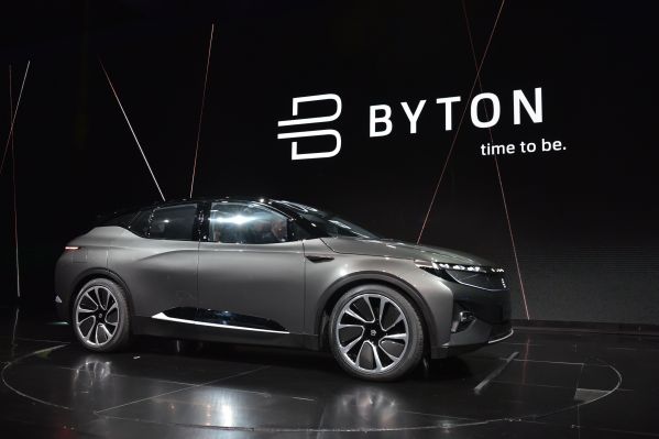 La empresa de automóviles eléctricos Byton pierde su cofundador y ex director general, informó que la Serie C de $ 500M cerrará este verano