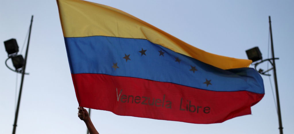 Grupo de Lima pide al Ejército venezolano que deje de servir a Maduro; niega golpe de Estado