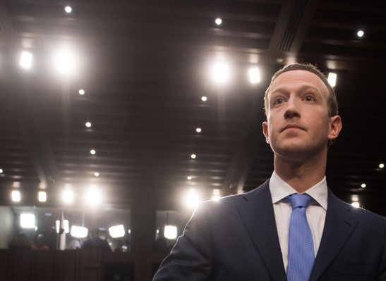 Facebook golpeó con tres investigaciones de privacidad en un solo día