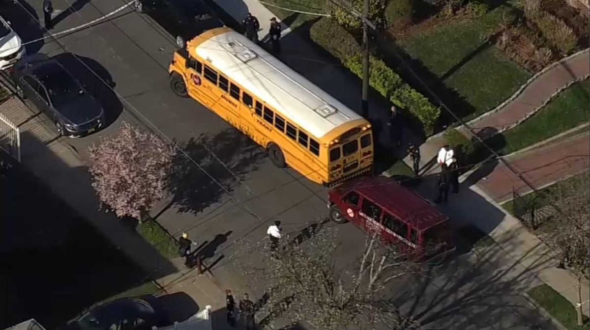 [TLMD - NY] Bus escolar atropella a muerte a niño