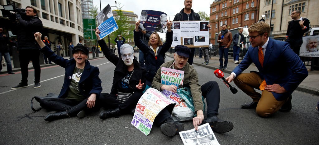 Assange advierte que luchará para evitar su extradición a EU