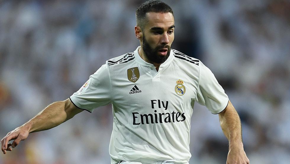 MADRID, SPAIN - FEBRUARY 27: Dani Carvajal of Real Madrid CF runs with the ball during the Copa del Semi Final match second leg between Real Madrid and Barcelona at Bernabeu on February 27, 2019 in Madrid, Spain. (Photo by David Ramos/Getty Images)