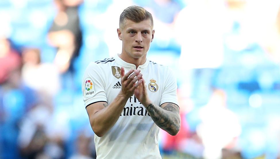 MADRID, SPAIN - MAY 05: Toni Kroos of Real Madrid applauds fans following victory in the La Liga match between Real Madrid CF and Villarreal CF at Estadio Santiago Bernabeu on May 05, 2019 in Madrid, Spain. (Photo by Angel Martinez/Getty Images)