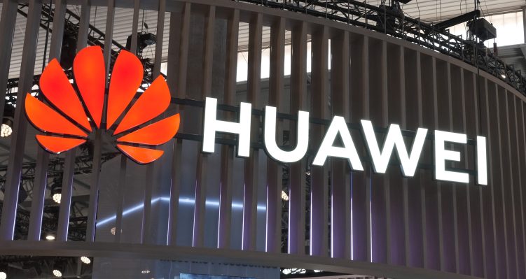 El editor científico IEEE prohíbe a Huawei, pero dice que las reglas comerciales tendrán un "impacto mínimo" en los miembros