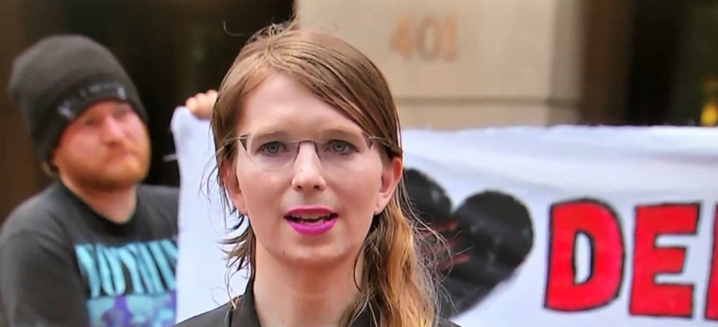 Chelsea Manning vuelve a prisión por negarse a declarar sobre caso WikiLeaks