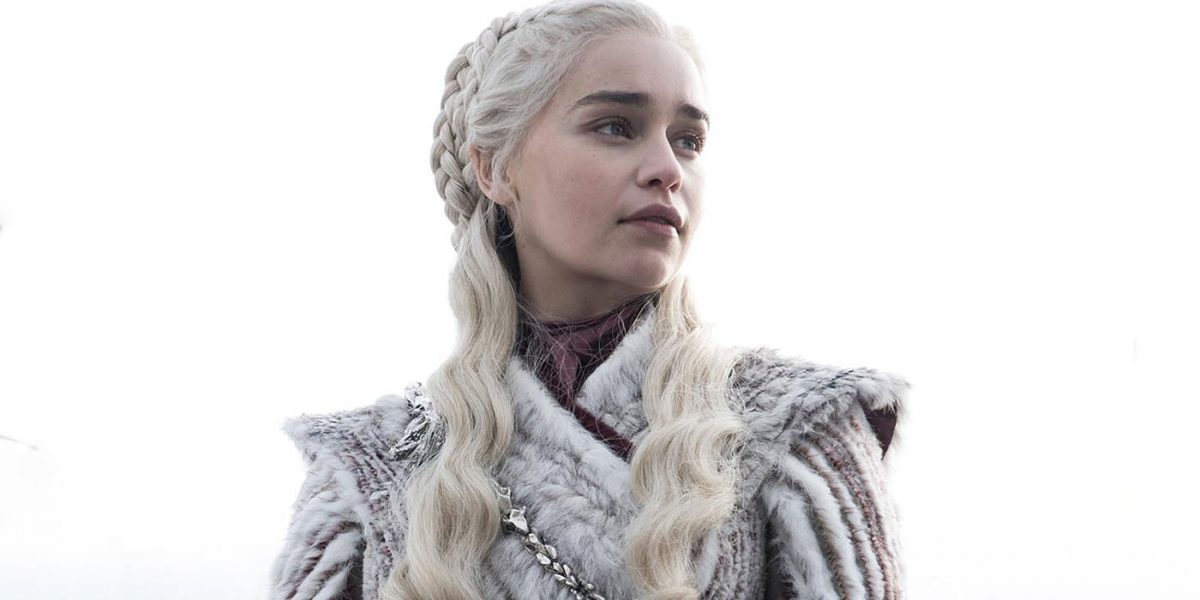 Los fanáticos de Game Of Thrones agradecen a Emilia Clarke por Daenerys, recaudan $ 25K para la caridad