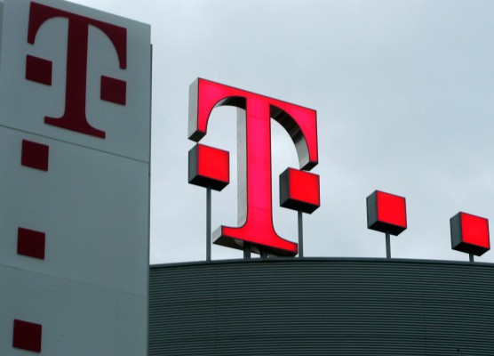 Los líderes selectos de la FCC anuncian apoyo para la fusión de T-Mobile y Sprint