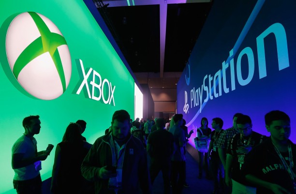 Los rivales en juegos, Microsoft y Sony se unen en servicios en la nube