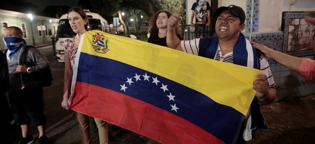 OEA abordará el lunes crisis política en Venezuela