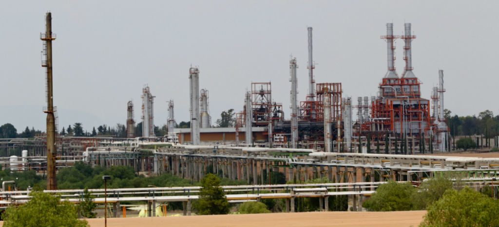 Rehabilitar las 6 refinerías existentes sería mejor opción que Dos Bocas: Carlos Mota