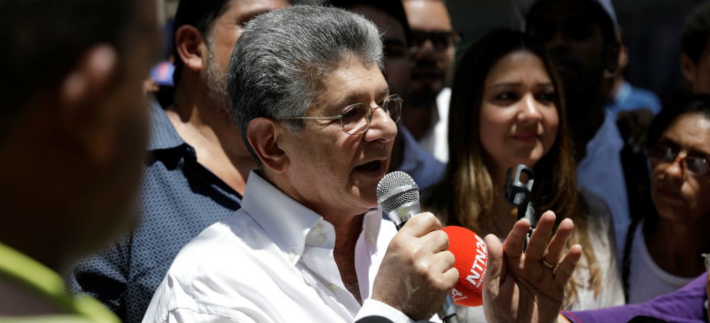 Tribunal de Venezuela ordena enjuiciar a 7 diputados opositores por conspiración