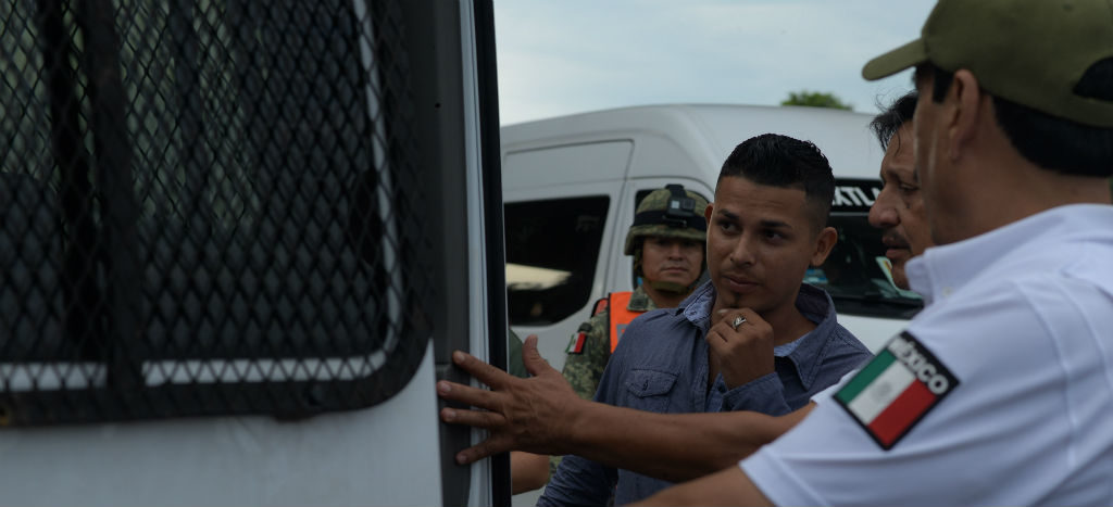 Refuerzan retenes en Chiapas para detectar migrantes indocumentados