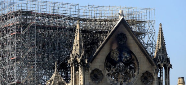 Aún no logran determinar causa del incendio en Notre Dame